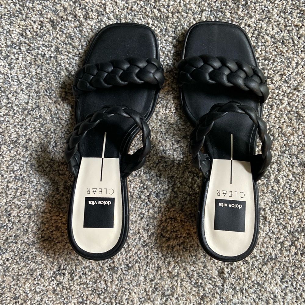 Never Worn dolce vita Ronin Heel. Size 7.5
